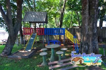 Rancho Solarium 1 para Alugar em Miguelopolis - Playground as Margens do Rio