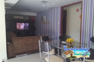Rancho Alto Padrão 1 para Alugar em Miguelopolis - Sala com ar Split tv e Dvd
