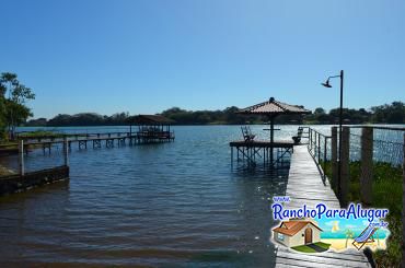 Rancho Tô de Boa para Alugar em Miguelopolis - Píer Área de Pesca