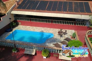 Rancho Meirival 4 para Alugar em Miguelopolis - Piscina ao Lado da Varanda