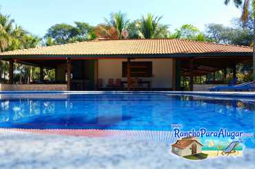 Rancho.bandeirante para Alugar em Miguelopolis - Piscina