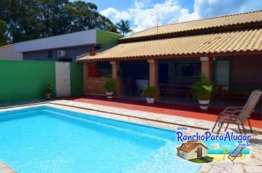 Rancho Morada dos Anjos para Alugar em Miguelopolis - Piscina ao Lado da Varanda