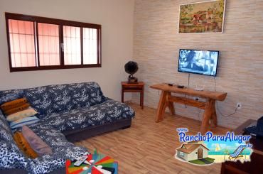 Rancho Tropical para Alugar em Miguelopolis - Sala