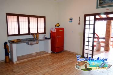 Rancho Tropical para Alugar em Miguelopolis - Cozinha da Casa