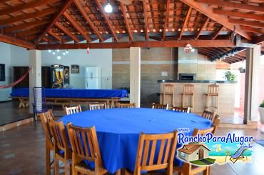 Rancho Laura Mariana para Alugar em Miguelopolis - Varanda