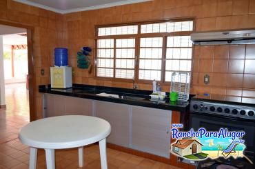 Rancho do Rubens para Alugar em Miguelopolis - Cozinha