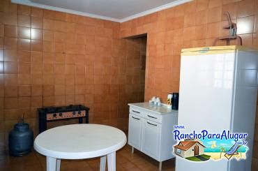 Rancho do Rubens para Alugar em Miguelopolis - Cozinha