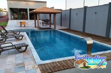 Rancho Top 10 para Alugar em Miguelopolis - Piscina