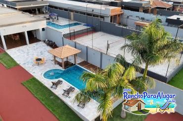 Rancho Top 10 para Alugar em Miguelopolis - Piscina com Bar Molhado