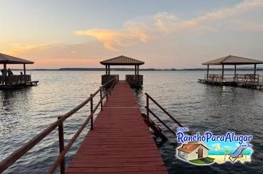 Rancho Top 10 para Alugar em Miguelopolis - Pier com Quiosque