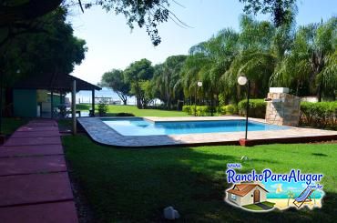 Rancho Viva para Alugar em Miguelopolis - Vista da Varada para a Piscina