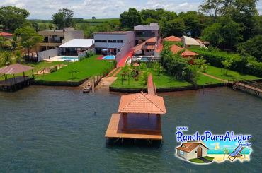 Rancho Glória para Alugar em Miguelopolis - Vista do Rio para o Rancho