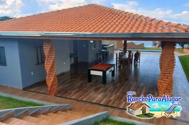 Rancho Pontal do Rio Grande 1 para Alugar em Miguelopolis - Vista da Casa para a Varanda