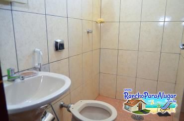 Rancho Castelo 2 para Alugar em Miguelopolis - Banheiro da Suite 1