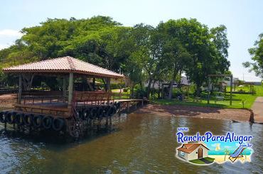 Rancho Quinta do Sol para Alugar em Miguelopolis - Vista do Rio para o Píer