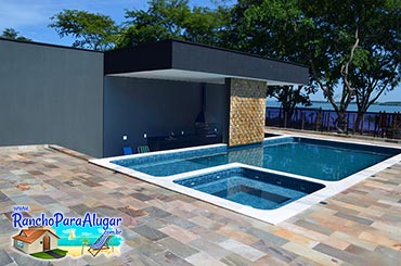 Rancho Prime para Alugar em Miguelopolis - Piscina com Bar Molhado