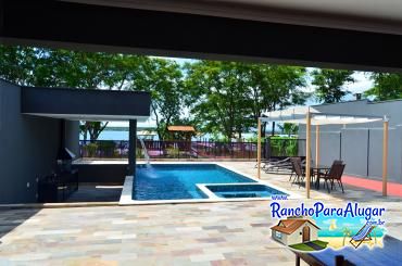 Rancho Prime para Alugar em Miguelopolis - Vista da Varada para a Piscina