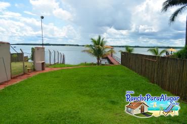 Rancho do Ronaldo para Alugar e à Venda em Miguelopolis - Vista da Piscina para o Rio