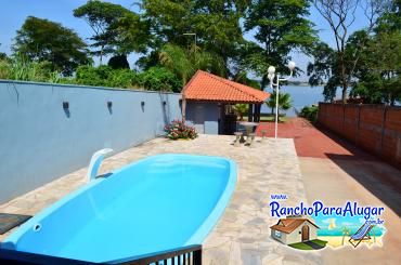 Rancho Santa Luzia para Alugar em Miguelopolis - Piscina com Cascata