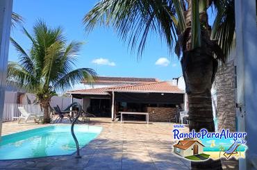 Rancho Angelina para Alugar em Miguelopolis - Piscina ao Lado da Varanda