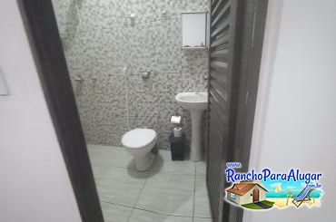Rancho Recanto Verde para Alugar em Miguelopolis - Banheiro da Suite 3