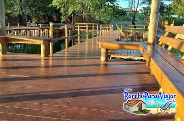 Rancho Recanto das Palmeiras 2 para Alugar em Miguelopolis - Vista do Pier para o Rancho
