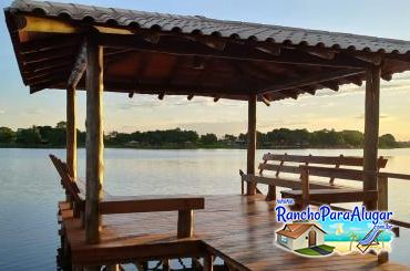 Rancho Recanto das Palmeiras 2 para Alugar em Miguelopolis - Quiosque Sobre o Píer