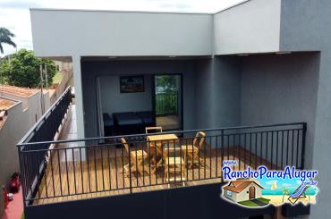 Rancho Premium Sunset para Alugar em Miguelopolis - Sacada da Suite 3