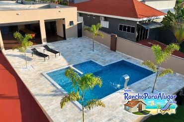 Rancho Diamante para Alugar em Miguelopolis - Piscina ao Lado da Varanda