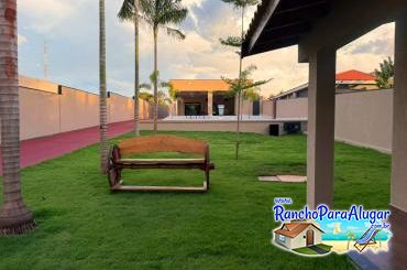 Rancho Diamante para Alugar em Miguelopolis - Vista do Quiosque para a Piscina