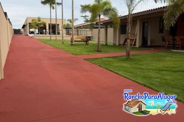 Rancho Diamante para Alugar em Miguelopolis - Rampa e Gramado
