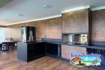 Rancho Meirival 7 para Alugar em Miguelopolis - Área de Churrasco