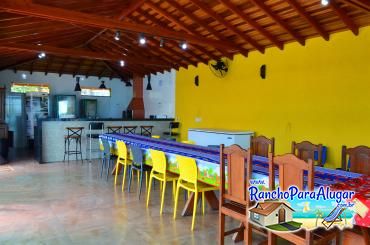 Rancho Recreio 2 para Alugar em Miguelopolis - Área Gourmet