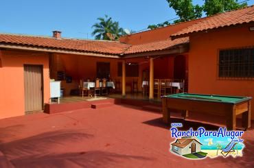 Rancho do Soneca para Alugar em Miguelopolis - Vista da Piscina para a Varanda