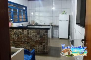 Rancho Água Doce para Alugar em Miguelopolis - Cozinha