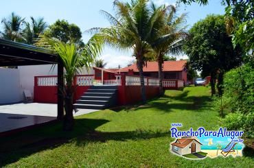 Rancho Gambi para Alugar em Miguelopolis - Vista da Varanda para a Casa