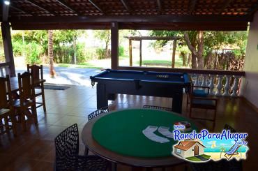 Rancho Gambi para Alugar em Miguelopolis - Mesa de Carteado